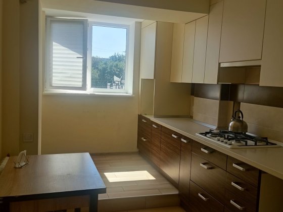 2х кімната квартира з ремонтом Шевченківський р-н, вул Чарівна,3 єтаж. Запоріжжя