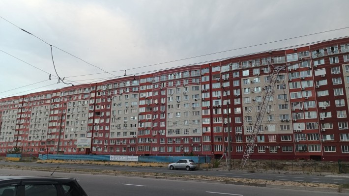 Продается 1 комнатная квартира на Песках - фото 1