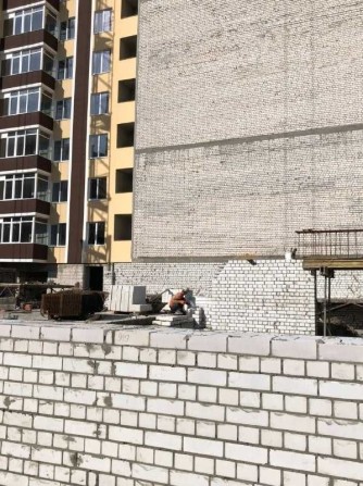 Продам большую 2х комнатную с перепланировкой в 3х комнатную - фото 1