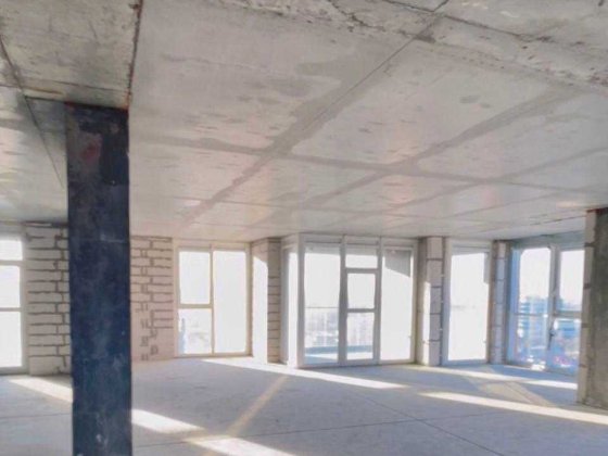 В продажу квартира біля парку Шевченка з терасою з видом на р.Дніпро. Днепр