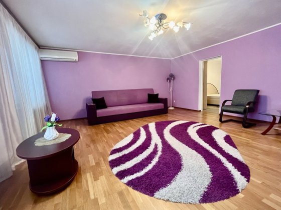 Простора 4к з автономним опаленням . Піски . Запоріжжя