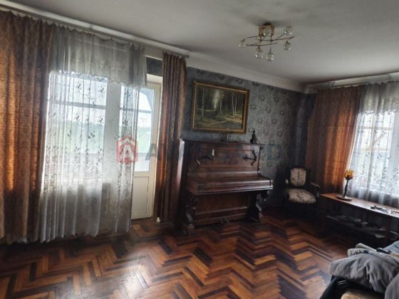 2-кімнатна квартира у Дніпр районі по вул. Весніна Запорожье