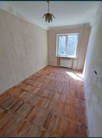 Продам 3к квартиру на Лахтинской. Торг. - фото 1