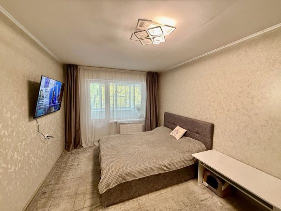 2 кімнатна кв з ремонтом по вул. Вороніна Запорожье