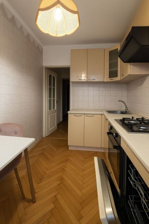 Продам 3-х ком кв. Победа-5. Бульвар Славы , средний этаж - фото 1