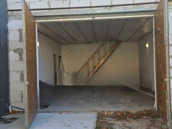Продається гараж. БГК "Радист" вул.  Онікієнка 6.  Бровари Бровары