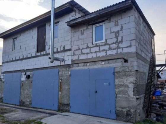 Продам двоповерховий гараж Бровари