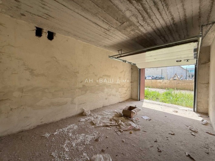 ПРОДАЖ гаража 20 кв.м у заселеній новобудові, вул. Чорновола, 155 - фото 1