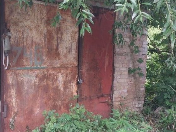 Продаж цегляного  гаража Ирпень