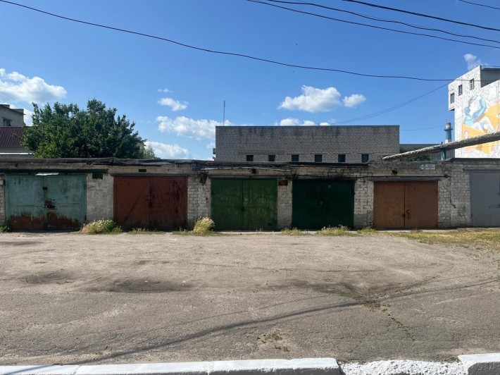 Гараж в ЦЕНТРІ міста, з землею, яма,підвал - фото 1