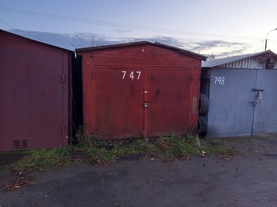 Продам гараж в кооперативі "колесо" Ровно