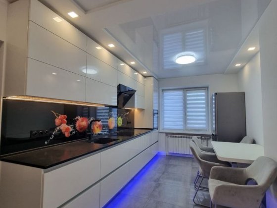 Продам 3к Парус , Красный камень Днепр