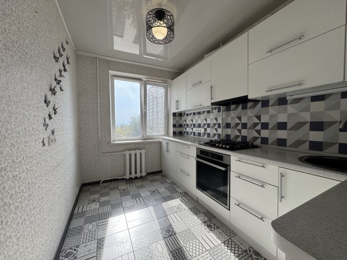 Продам 2к квартиру ул. Янтарная - фото 1