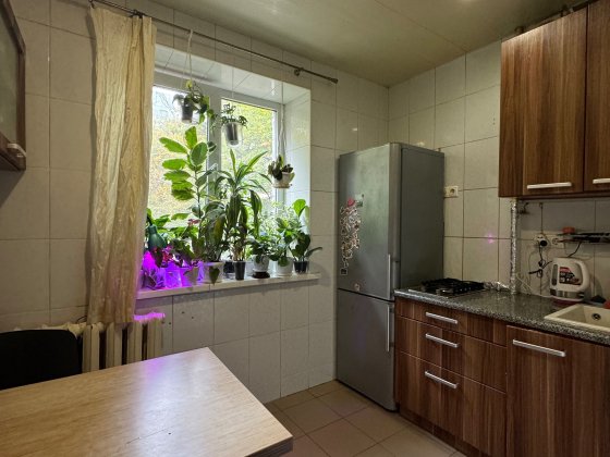 Продам 2 кімнатну квартиру проспект Поля /Пилипа Орлика Днепр