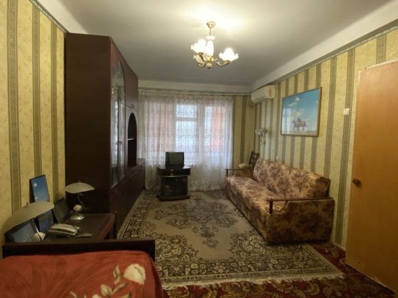 Продам 1ю квартиру.  Героев 93й бригады Запорожье
