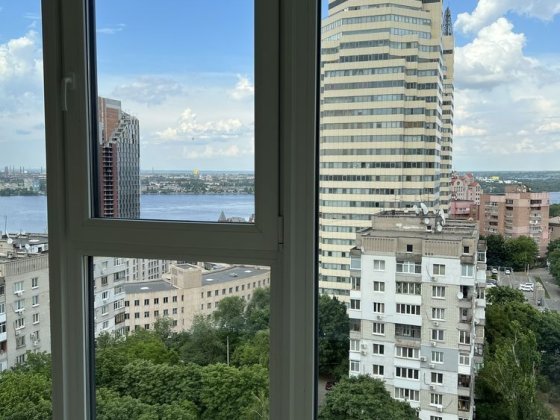 Продам 3-комн квартиру с панорамным видом Парк Шевченко.Новодворянский Днепр