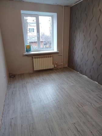 Продам 3 кімнати в гуртожитку в Горному - фото 1