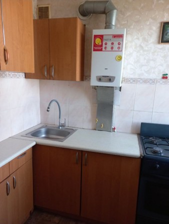 Продаётся 1 ком квартира Правый берег - фото 1