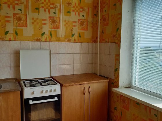 Продам 2х комнатную с большой кухней Запорожье