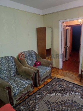 Продаж квартири 2-х кімнатної Набережна - фото 1