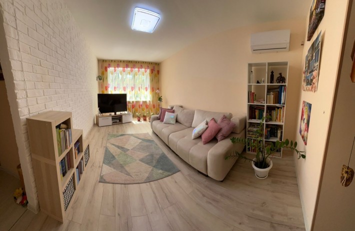 Продаю 3х комнатную квартиру с ремонтом. В Ингульском районе. Пр. МИРА - фото 1