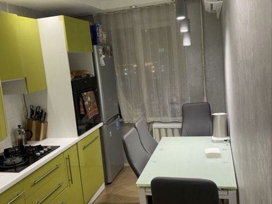 Продам 2к квартиру район перекрестка Калиновая Образцова Днепр