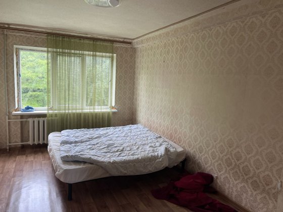 Продам свою двокімнатну квартиру м. Запоріжжя  на вулиці козача. Запорожье