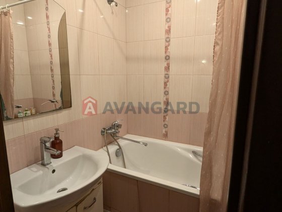 Продам 3 кімнатну квартиру чешка  2 поверх Днепр