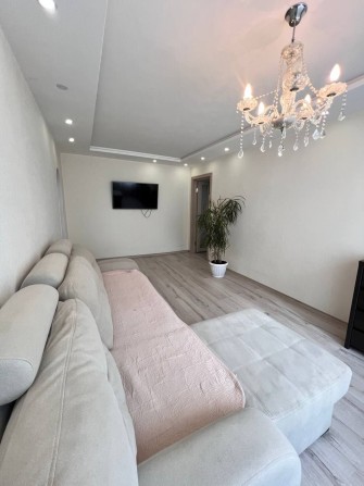 Продам 3 кімнатну квартиру на ж/м Перемога 2 , ремонт, меблі, техніка, - фото 1