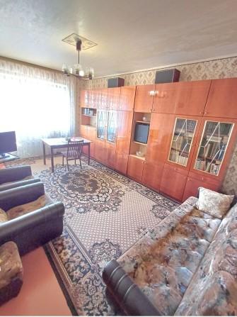 Продам 3-х комнатную " Чешку" 70 м2 на Северном Квадратный холл!!! - фото 1