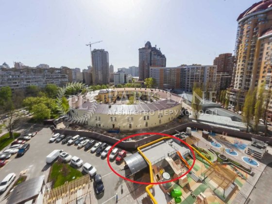 продаж 13,6м місто в підземному паркінгу ЖК Аристократ Коновальця 34а Киев