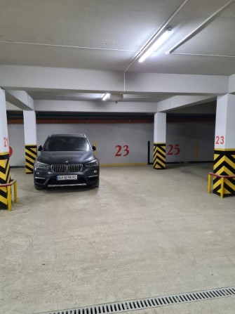 Продаж парковочного місця в закритому паркінгу - фото 1