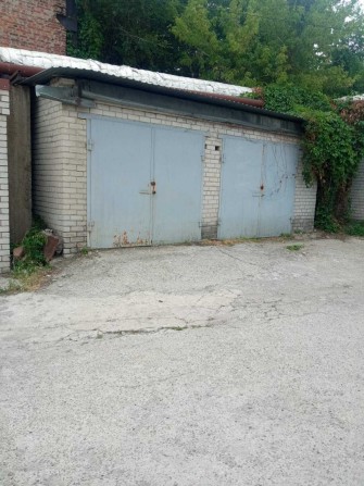 Будівля службових гаражів, площею 36,9 кв.м, м. Дніпро - фото 1