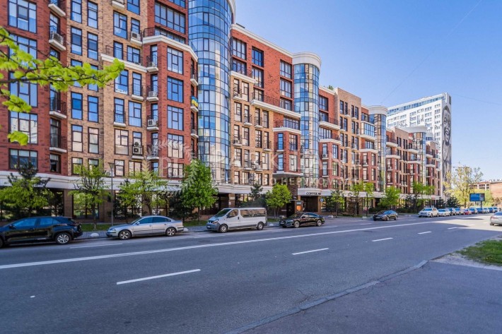 Продаж паркомісця 14.4 м2 на Малевича,48 ! - фото 1