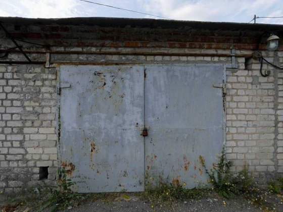 Продам гараж на 12 кварталі Дніпро