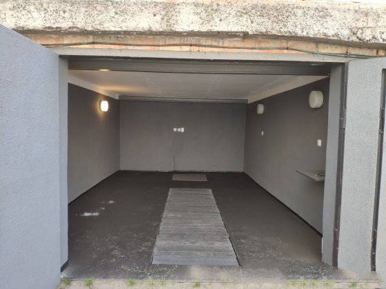 Продам гараж в авто гаражном кооперативае Дніпро