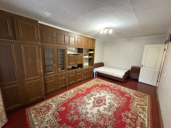 Продаж 1-к квартири 3/5 площа Перемоги Николаев