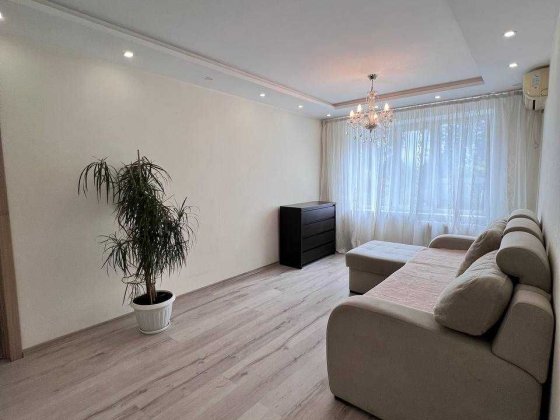 Продам 3 комнатную квартиру на Победе Набережная Победы Центр Дніпро