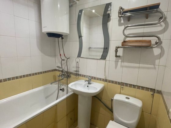 Продається 1 кімнатна квартира у центрі міста Запоріжжя