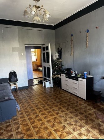 Продам свою двокімнатну квартиру на Металургів. - фото 1