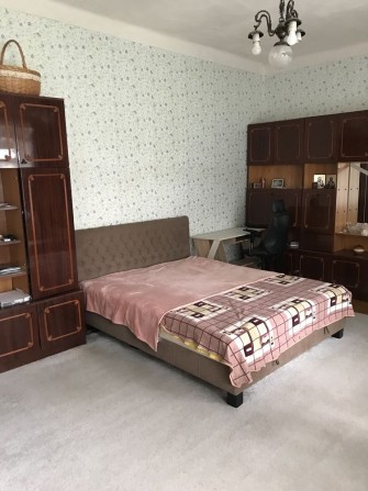 Продам 2- х пр.Гагарина,улица Феодосиевская - фото 1