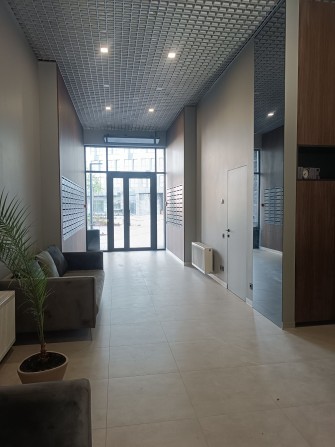 Продам 2к ЖК А+Я, 2 поверх 60кв.м - фото 1