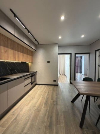 Продам 2х комнатную квартиру ЖК Счастливый 2 - фото 1