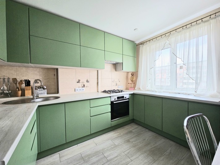 Продам квартиру, ж/м Перемога ( Победа), капітальний ремонт - фото 1