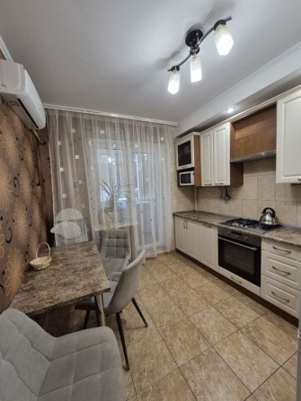 Власник Продам 2 кімн. квартиру 4-й Південний мкрн, Запоріжжя - фото 1