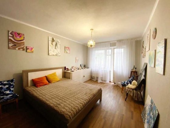 Продаю простору 2к.квартиру на Намиві.ц6 Миколаїв