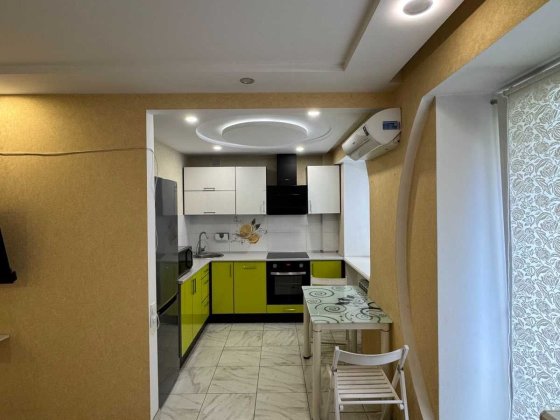 Продаётся 2-х комн.квартира, по ул.Независимой Украины ( р-н Порта). Запорожье