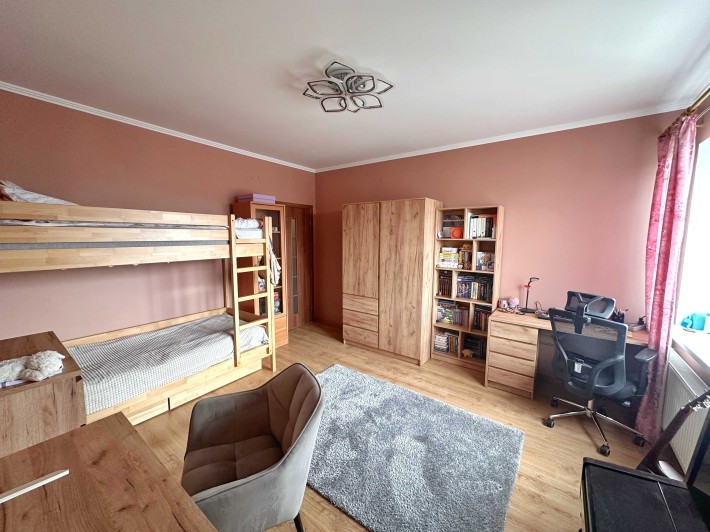 Продаж 2к квартири з ремонтом в новобудові вул. Скорини - фото 1