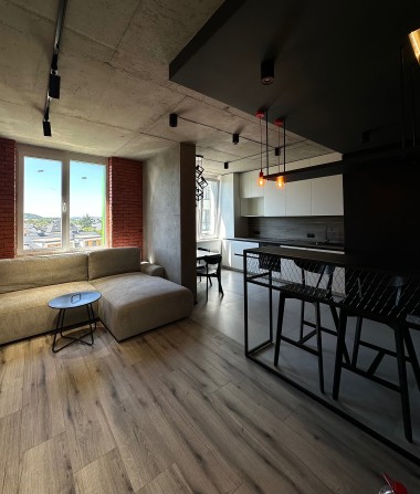 Продам 2км.квартиру у Львові 68м2 - фото 1