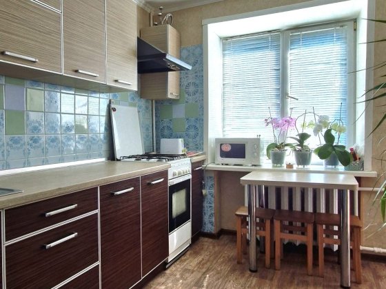 Продам 3-комн на Бородинском, р-н "Амстора", улучшенный проект Запорожье